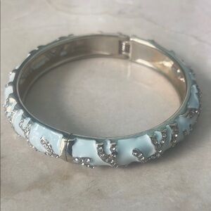 Elegant White and Silver Bracelet